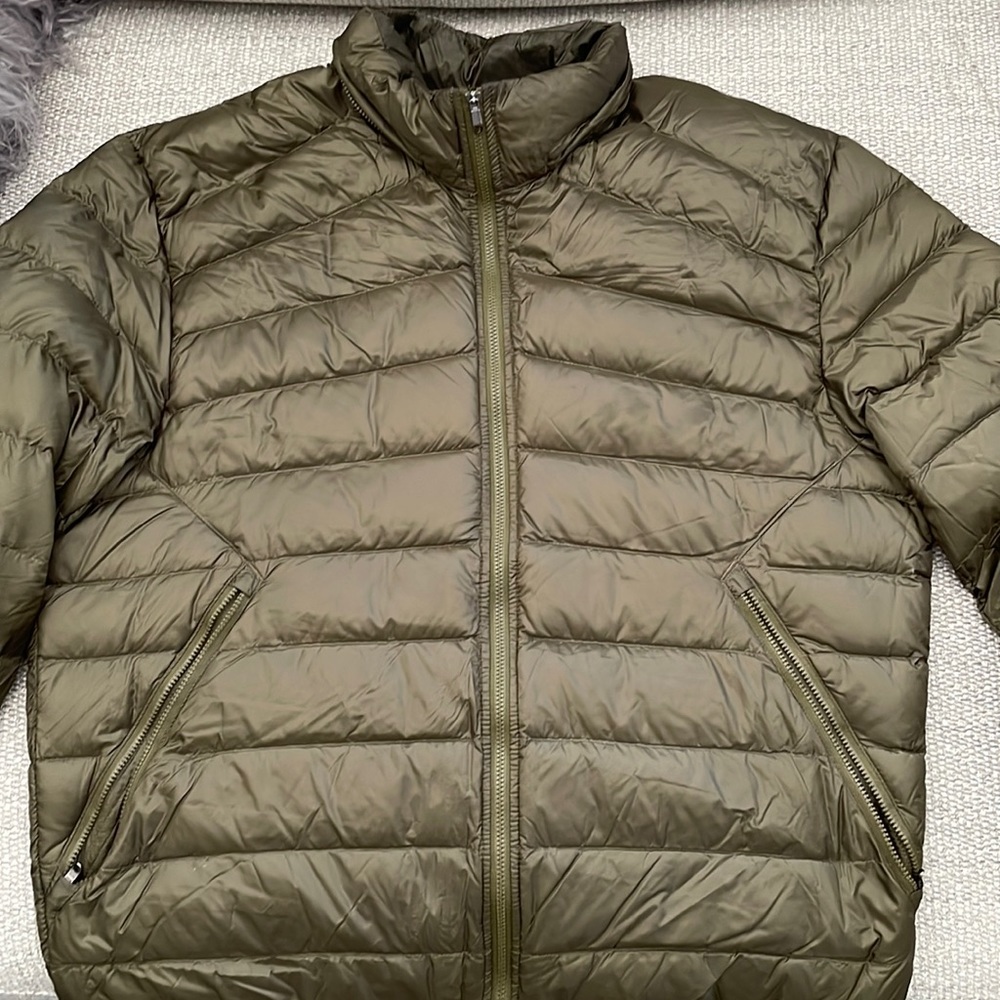 Lululemon navigation stretch down jacket size L